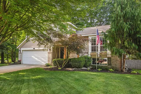 14802 Herring Dr, Spring Lake, MI 49456 photo 2