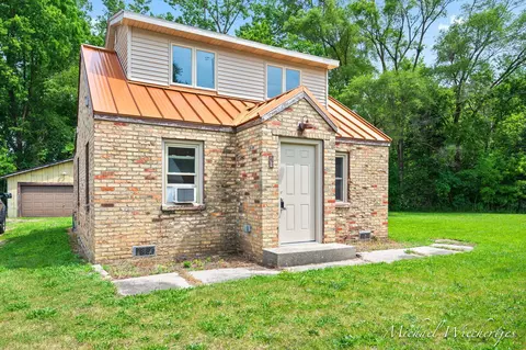 21 Willman St SE, Grand Rapids, MI 49548