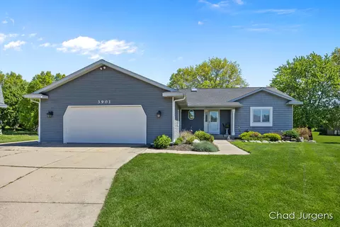 3901 Sante Fe Ct SW, Grandville, MI 49418