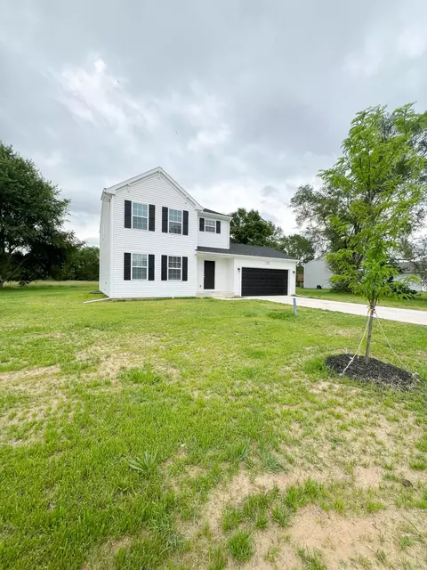 425 Orchard St, Constantine, MI 49042 photo 3