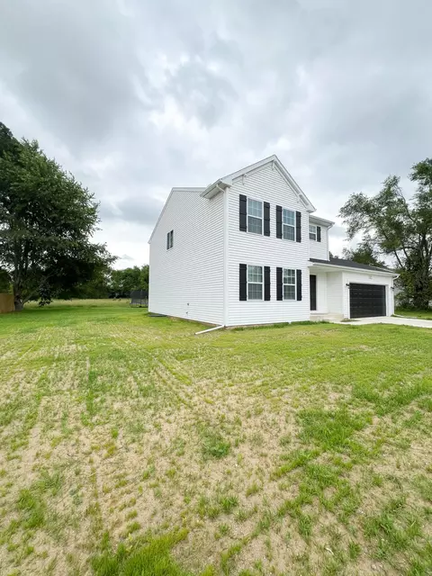 425 Orchard St, Constantine, MI 49042 photo 4