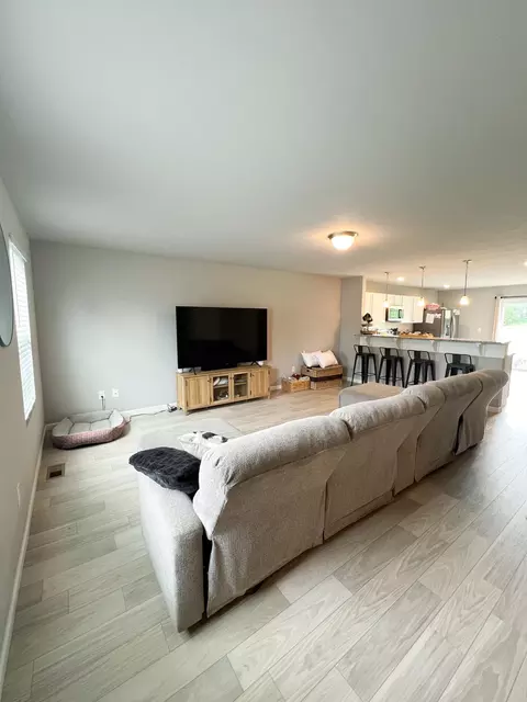 425 Orchard St, Constantine, MI 49042 photo 15