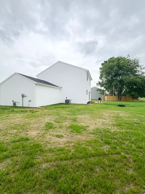 425 Orchard St, Constantine, MI 49042 photo 6