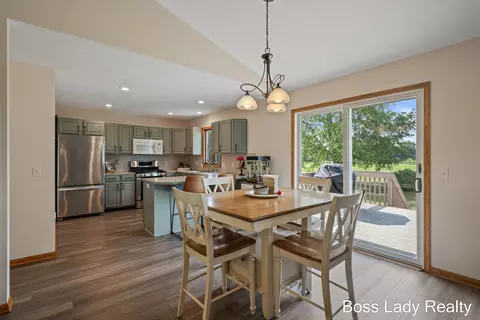 1824 Railside Ct, Dorr, MI 49323 photo 10