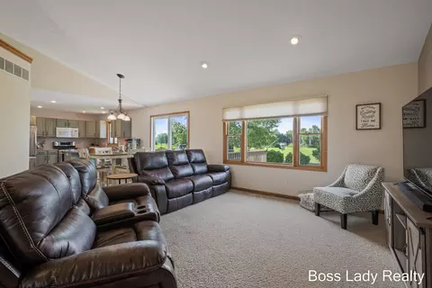 1824 Railside Ct, Dorr, MI 49323 photo 7
