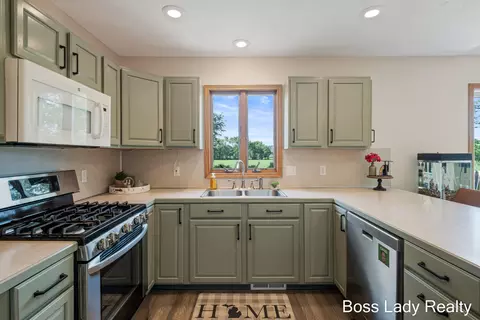 1824 Railside Ct, Dorr, MI 49323 photo 13