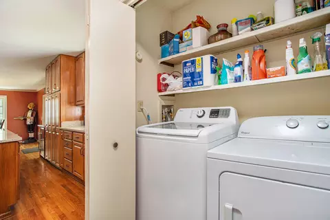 605 N Drive Dr E, Marshall, MI 49068 photo 8