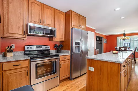 605 N Drive Dr E, Marshall, MI 49068 photo 7