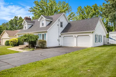 605 N Drive Dr E, Marshall, MI 49068 photo 22