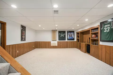 605 N Drive Dr E, Marshall, MI 49068 photo 14