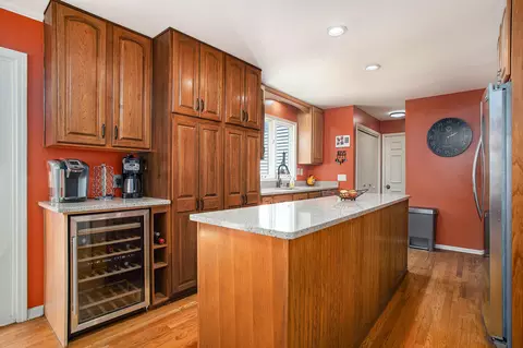 605 N Drive Dr E, Marshall, MI 49068 photo 5