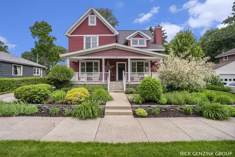 17 W 26th St, Holland, MI 49423