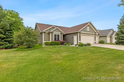 4385 Piute Dr SW, Grandville, MI 49418