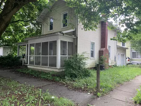 313 Comstock St, Adrian, MI 49221