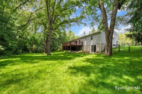 1870 Junewood Ct SE, Lowell, MI 49331 photo 17
