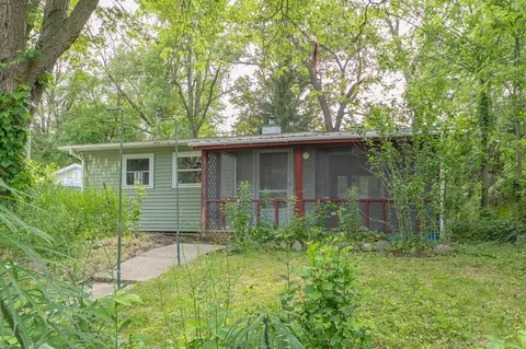 2509 Cimarron Dr, Kalamazoo, MI 49004