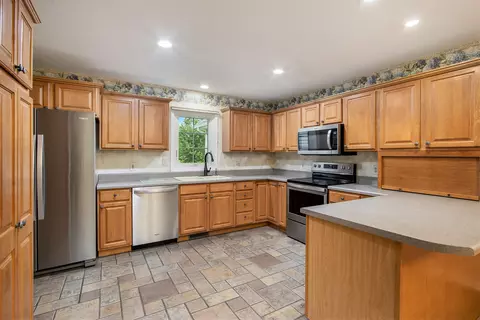100 Kristin Dr, Marshall, MI 49068 photo 10