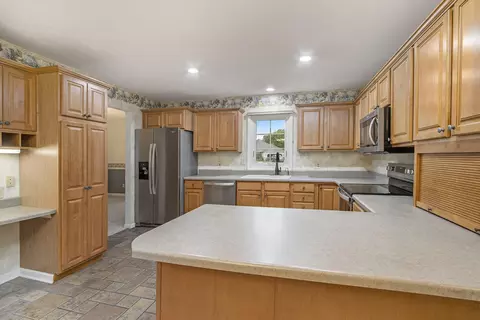 100 Kristin Dr, Marshall, MI 49068 photo 9
