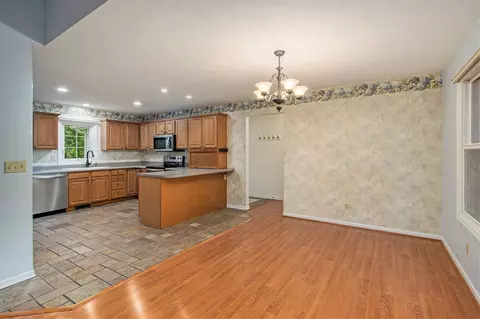 100 Kristin Dr, Marshall, MI 49068 photo 7