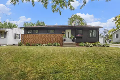 1314 Marion Ave, Grand Haven, MI 49417