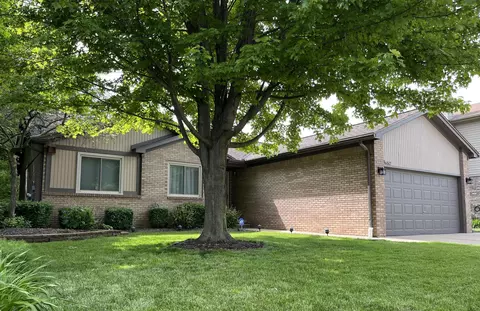 46517 Springhill Dr, Shelby Township, MI 48317