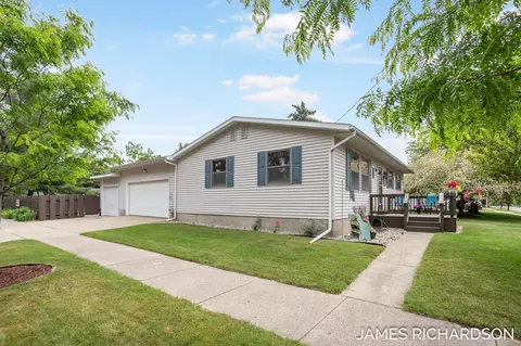 1601 Colfax Ave, Grand Haven, MI 49417