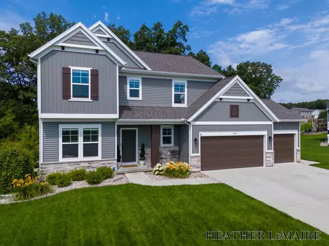 1525 Wales Rd SE, Lowell, MI 49331