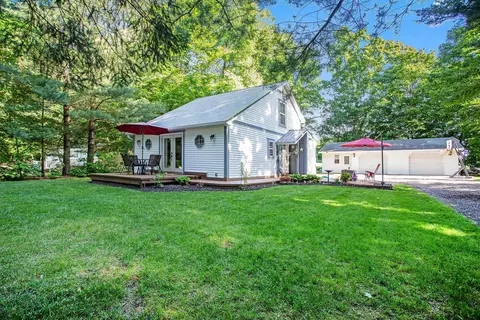 4144 E Shore Dr, Stanton, MI 48888
