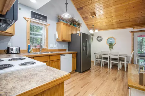 4144 E Shore Dr, Stanton, MI 48888 photo 13