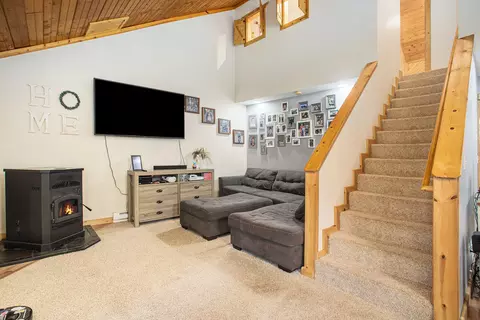 4144 E Shore Dr, Stanton, MI 48888 photo 8