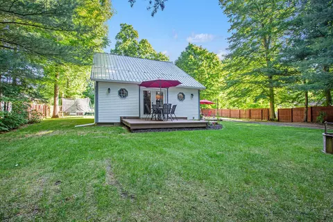 4144 E Shore Dr, Stanton, MI 48888 photo 3