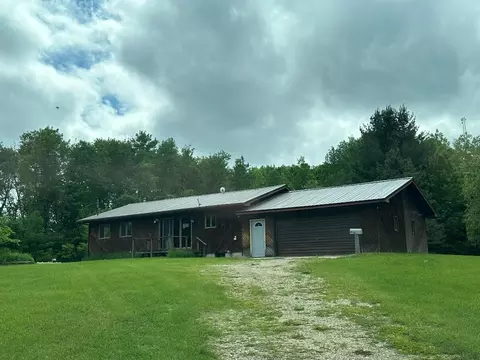 291 30th Ave, Sears, MI 49679