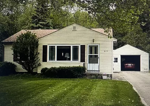 815 Pasma Ave, Portage, MI 49002