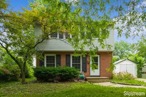 1554 Herrick Ave NE, Grand Rapids, MI 49505