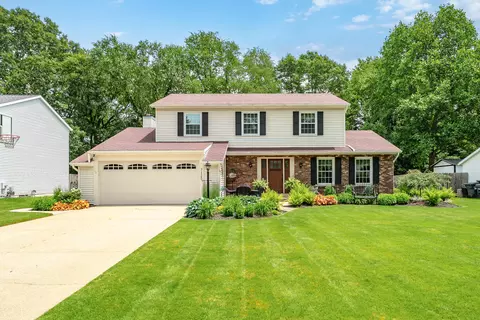 7125 Bridlewood Cir, Portage, MI 49024
