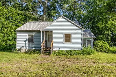 7775 Holton Rd, Holton, MI 49425