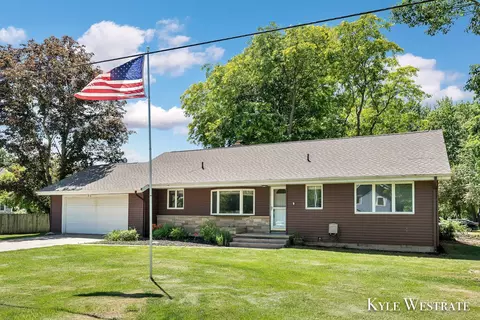 4690 Washington Ave, St. Joseph, MI 49085