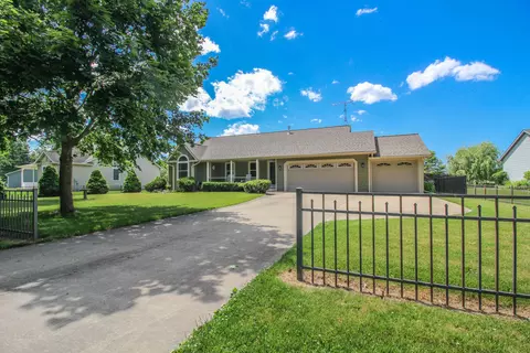 57470 Buckhorn Rd, Three Rivers, MI 49093