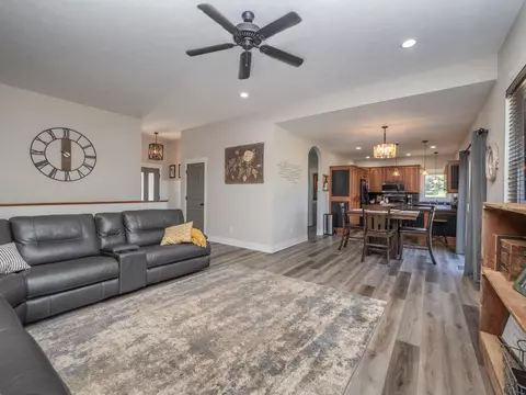 4240 Jack Rabbit Ct, Dorr, MI 49323 photo 5