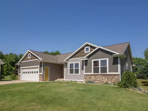 4240 Jack Rabbit Ct, Dorr, MI 49323