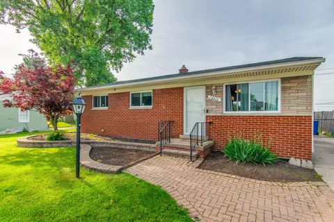14611 Hoerning Ave, Warren, MI 48088