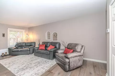 107 Maplegrove Grv, Clawson, MI 48017 photo 21
