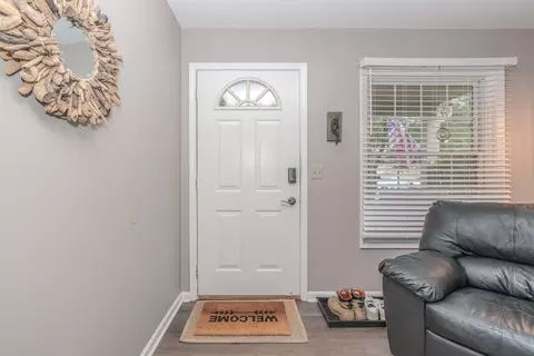 107 Maplegrove Grv, Clawson, MI 48017 photo 17