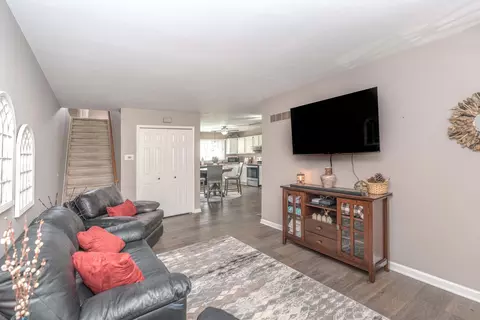 107 Maplegrove Grv, Clawson, MI 48017 photo 18