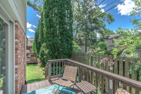 107 Maplegrove Grv, Clawson, MI 48017 photo 12
