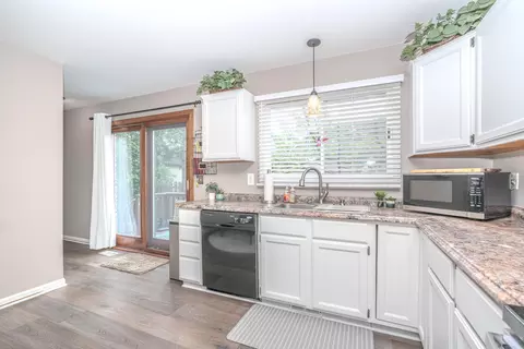 107 Maplegrove Grv, Clawson, MI 48017 photo 26