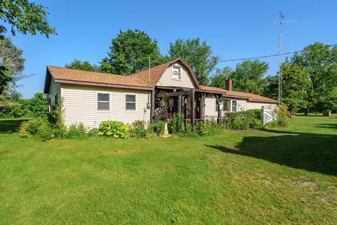 28160 77 12 St, Covert, MI 49043