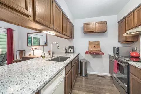 722 Charlemagne Blvd, Battle Creek, MI 49017