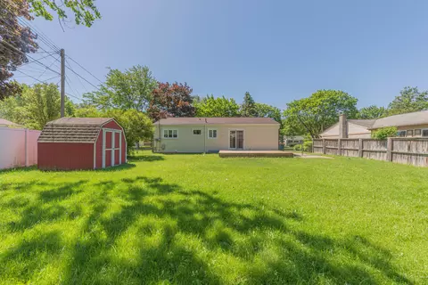 261 Wallace Dr, Saline, MI 48176 photo 27