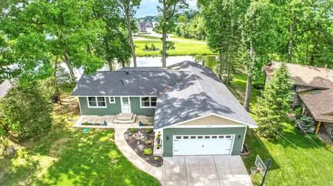 577 Acorn Trl, Horton, MI 49246